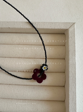 中餐厅姜研同款丝绒花朵串珠项链女小众温柔时尚百搭颈链毛衣链