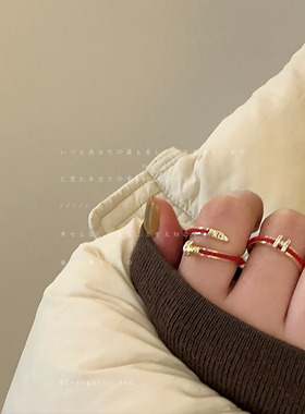 新年编织红绳字母金属戒指女中式复古轻奢时尚通勤百搭指环戒子