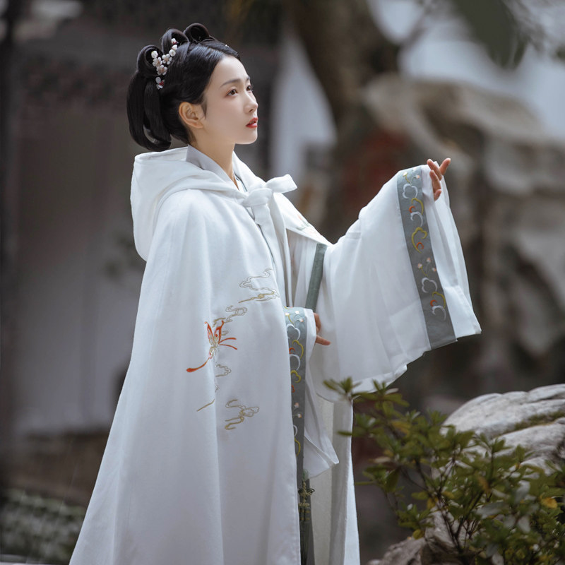 千韵岗洛雪斗篷连帽长款刺绣汉服 千韵岗汉服