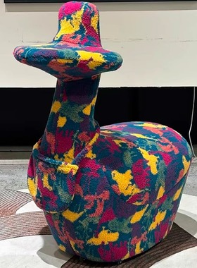 溜溜鸭高颜值新家客厅动物凳