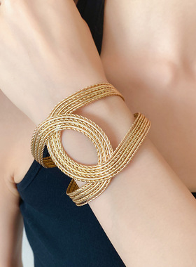 金属交叉双C镂空开口手镯