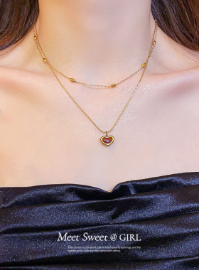 钛钢红色爱心吊坠项链