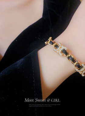 黑金复古双C珍珠项链女款2025新款锁骨链手链耳钉轻奢高级感项饰