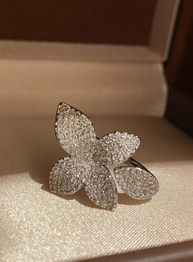 轻奢金色花瓣开口可调超闪食指戒