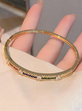 糖果色彩虹手镯轻奢优雅