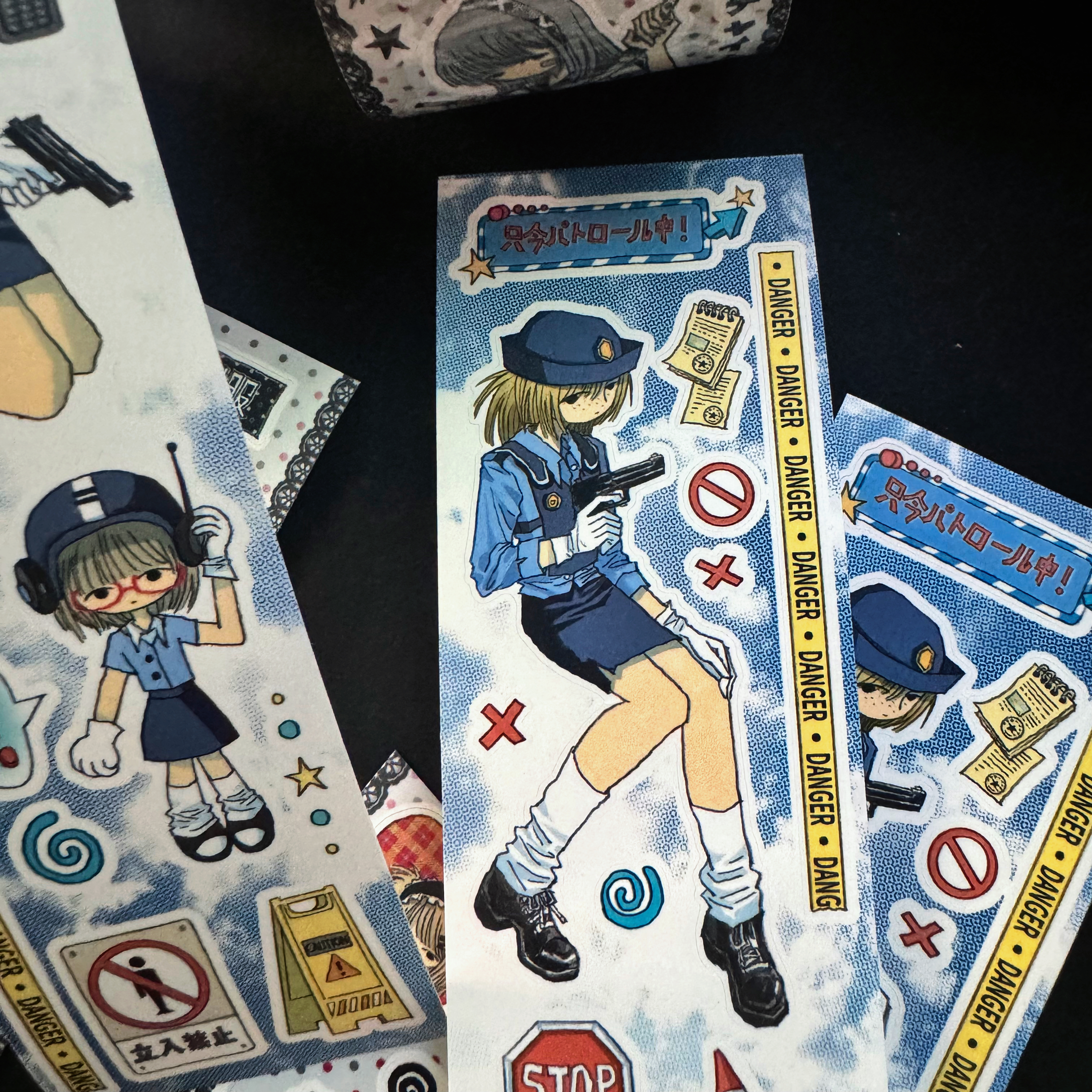 章鱼草老师原创昭和风女警制服女孩贴纸卷分装沙喋咩人物手帐装饰 - 图1