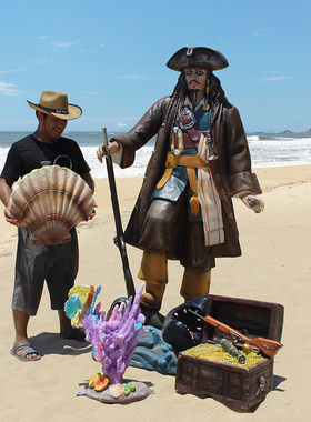 玻璃钢装饰品餐厅发光加勒比海盗