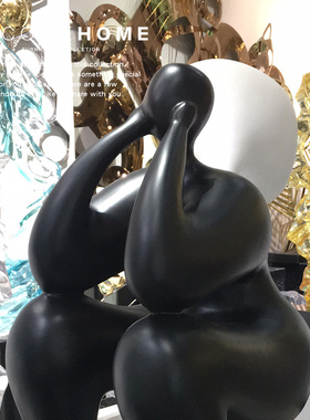 摩登创意艺术风玄关走廊人物雕塑