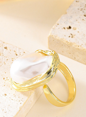 新款时尚轻奢巴洛克珍珠戒指女小众设计高级感百搭指环精致首饰