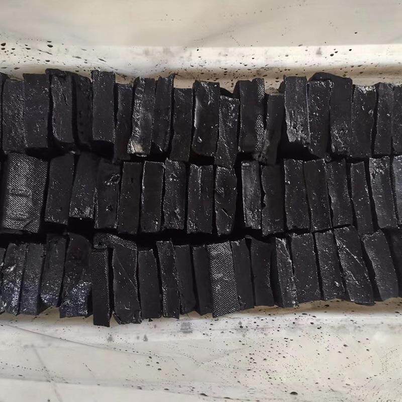 湖南长沙特产黑白色油炸生胚臭豆腐 牧民纯臭豆腐