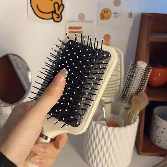 Cute cartoon air cushion comb for women