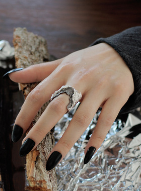 夸张风肌理火山熔岩无性别戒指