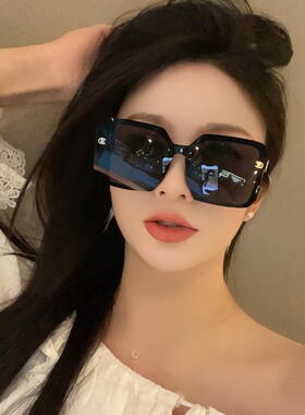 英国DHWA专柜时尚轻奢方框防晒墨镜女款2026新款高级感显瘦偏光女