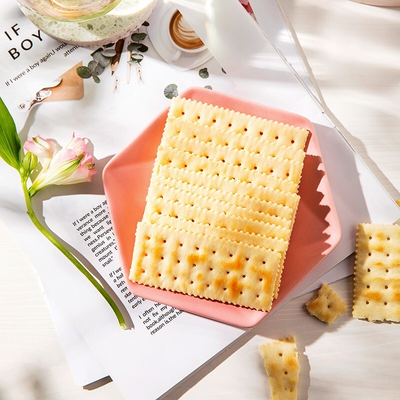 来伊份奶盐味苏打饼干2斤散称装海苔味早餐咸味饼来一份休闲零食-图1