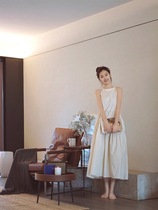 2022 French style Balloon Skirt White Gentle Wind Hanging Neck Style Harnesses Korean version of the new medium long version of the Herbenwind dress