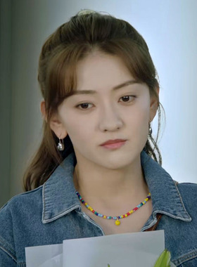 白色橄榄树梁洁李潇潇同款彩色串珠项链笑脸高级感2025新款锁骨链