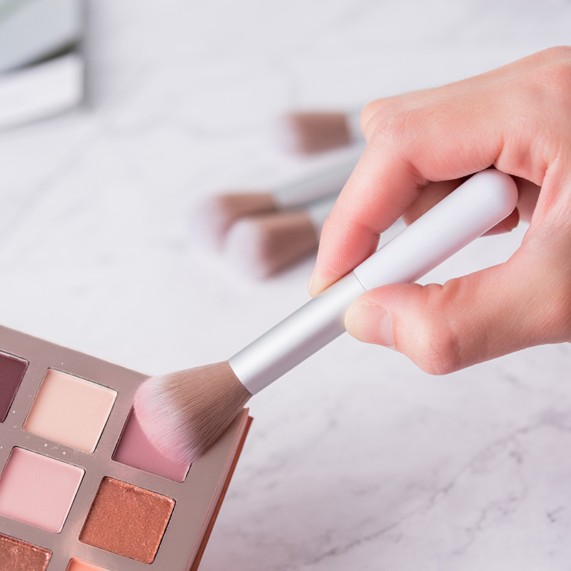懊丁腮红刷高光刷散粉刷蜜粉刷腮红刷柔软美妆彩妆化妆工具