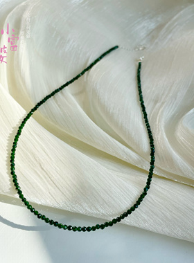 新中式极细2m高级感绿沙石刻面锁骨链仿沙弗来宝石项链超闪颈链女