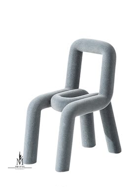 现代轻奢弯线椅子摆件创意树脂植绒工艺家居软装样板房房间布置品