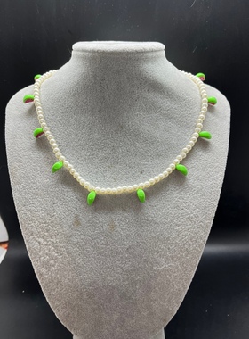 西瓜简约夏天的感觉白色琉璃珍珠短款项链 长度45厘米左右