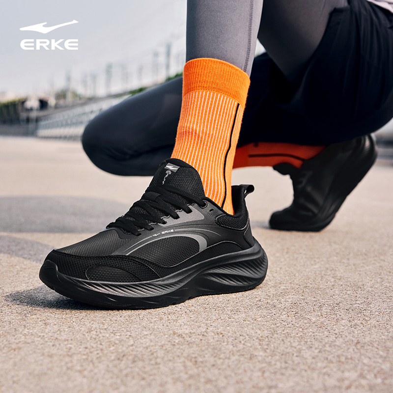 鸣鸥鸿星尔克男鞋运动鞋夏季新款轻便软底减震跑鞋黑色跑步鞋子男