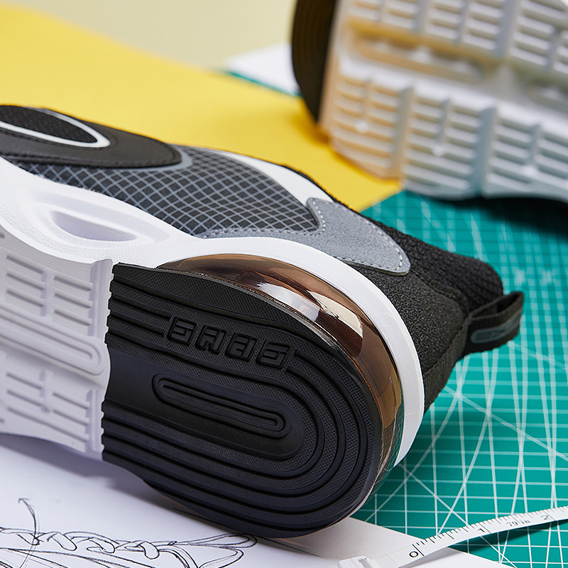 鸿星尔克2023春季缓震男子男气垫鞋 鸿星尔克跑步鞋