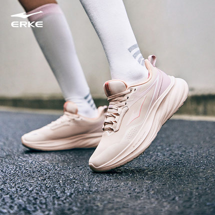 鸿星尔克防泼水女鞋冬季新款软底