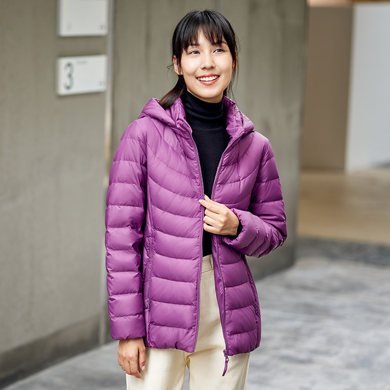 PDD218236A 坦博尔轻薄连帽羽绒服女短款 PDD218236A 坦博尔轻薄连帽羽绒服女短款