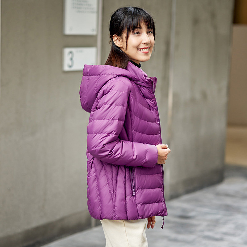 PDD218236A 坦博尔轻薄连帽羽绒服女短款 PDD218236A 坦博尔轻薄连帽羽绒服女短款