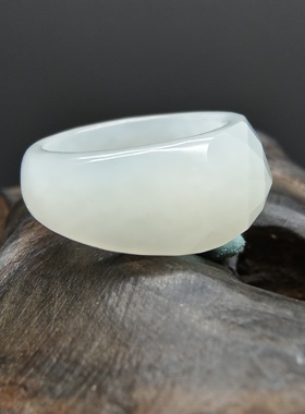 新疆和田玉山料戒指扳指戒圈