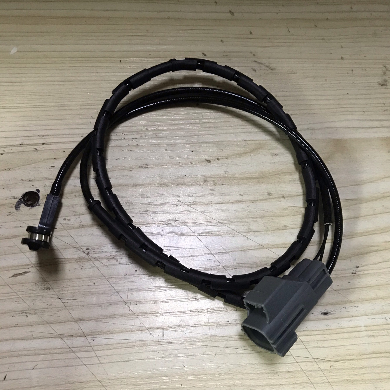 适配于宝马116i 118i 120i 125i 218i 220i 225i刹车片感应报警线