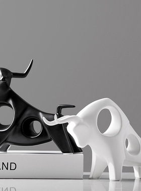 陶瓷牛气冲天摆件招财聚财北欧简约装饰电视柜书柜创意动物工艺品