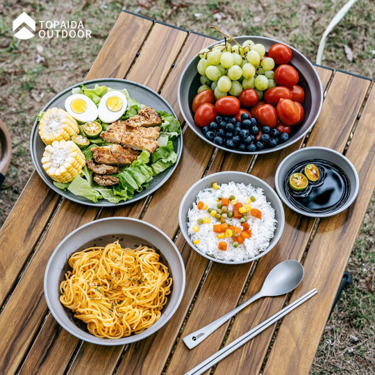 Outdoor pure titanium dinner plates, dishes and picnic set