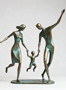 一家三口玻璃钢仿铜铸铜雕塑