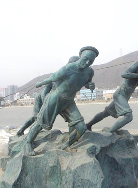 纤夫主题一家三口人物雕塑城市园林文化广场劳动工人玻璃钢摆件