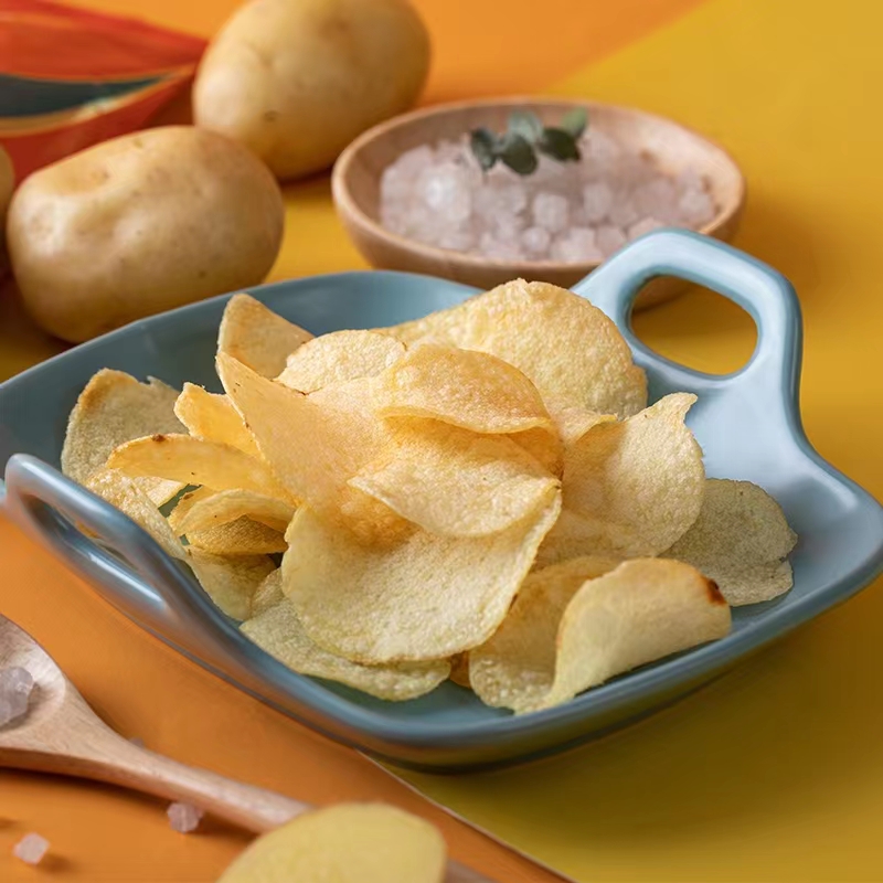 日本原装 零食Calbee坚脆 卡乐比薯片 淡盐味披萨味 海苔味土豆片 - 图1