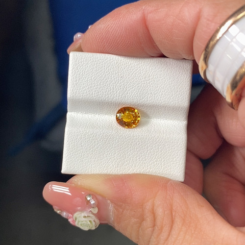 天然黄色蓝宝石1.13克拉 - 图1