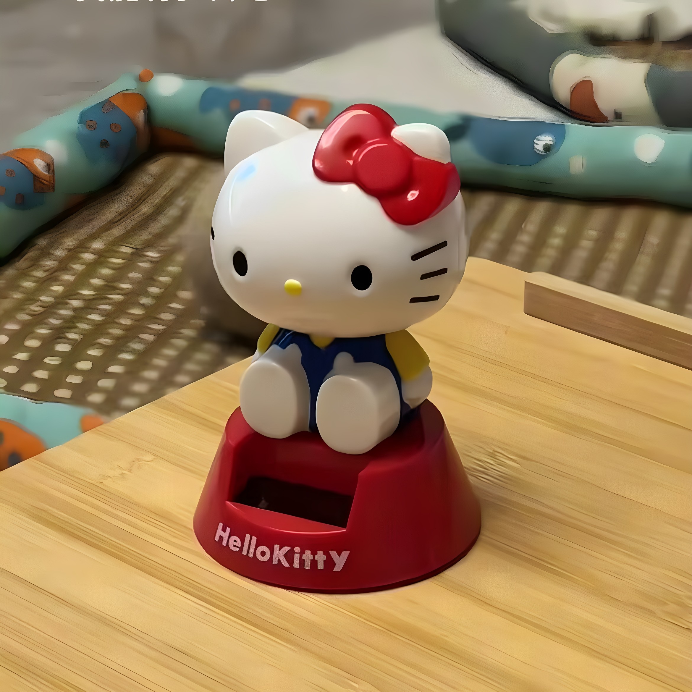 hellokitty车载摆件太阳能凯蒂猫摇头公仔中控装饰汽车内饰品用品,淘宝优惠券,粉丝福利购,淘宝优惠卷