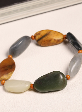 和田玉真皮真色大颗独籽手串