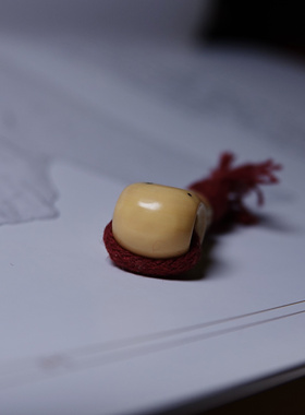 密胺黄色树脂料器佛头三通带咒点文玩纯手工念珠手持束尾一物一图
