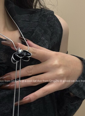 高级感滴油花瓣项链女小众设计Y2