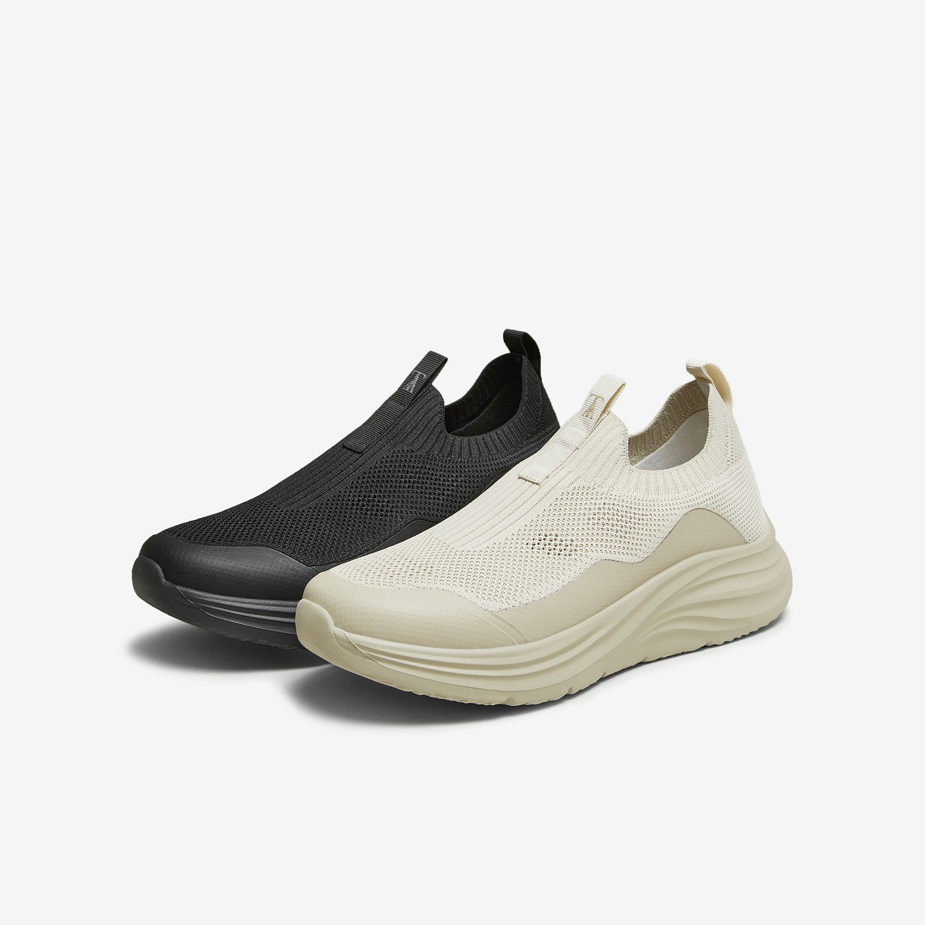 TATA他她男鞋2025冬商场同款舒适百搭休闲鞋新款黑色鞋子PFY01CM5,淘宝优惠券,粉丝福利购,淘宝优惠卷