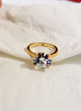 外贸饰品指环简洁大方气质高档黄铜镀真金大颗锆石戒指求婚钻戒