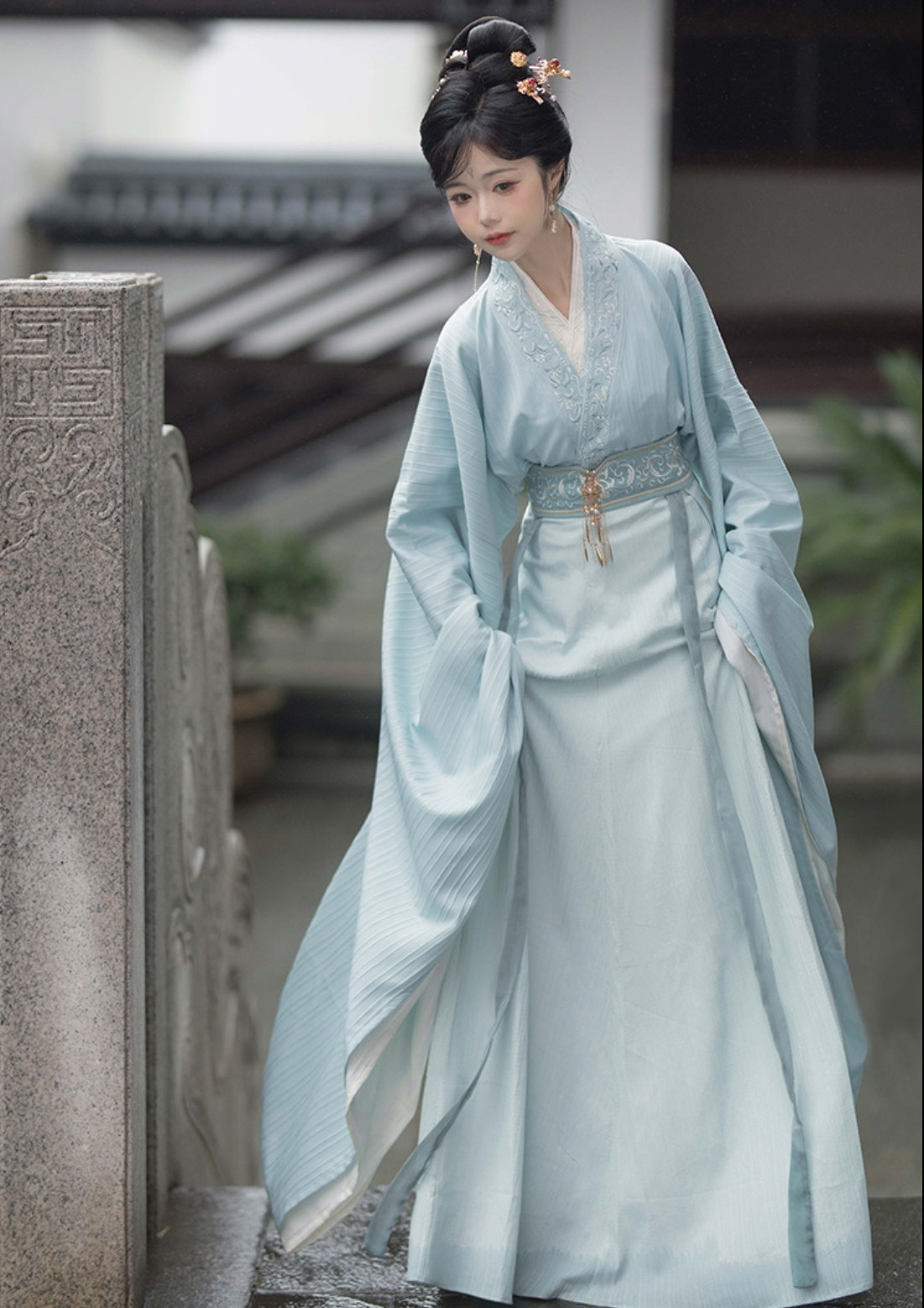 【王姬】2025款魏晋制汉服女秋冬季绣花上衣双层斗篷毛领古风古装,淘宝优惠券,粉丝福利购,淘宝优惠卷