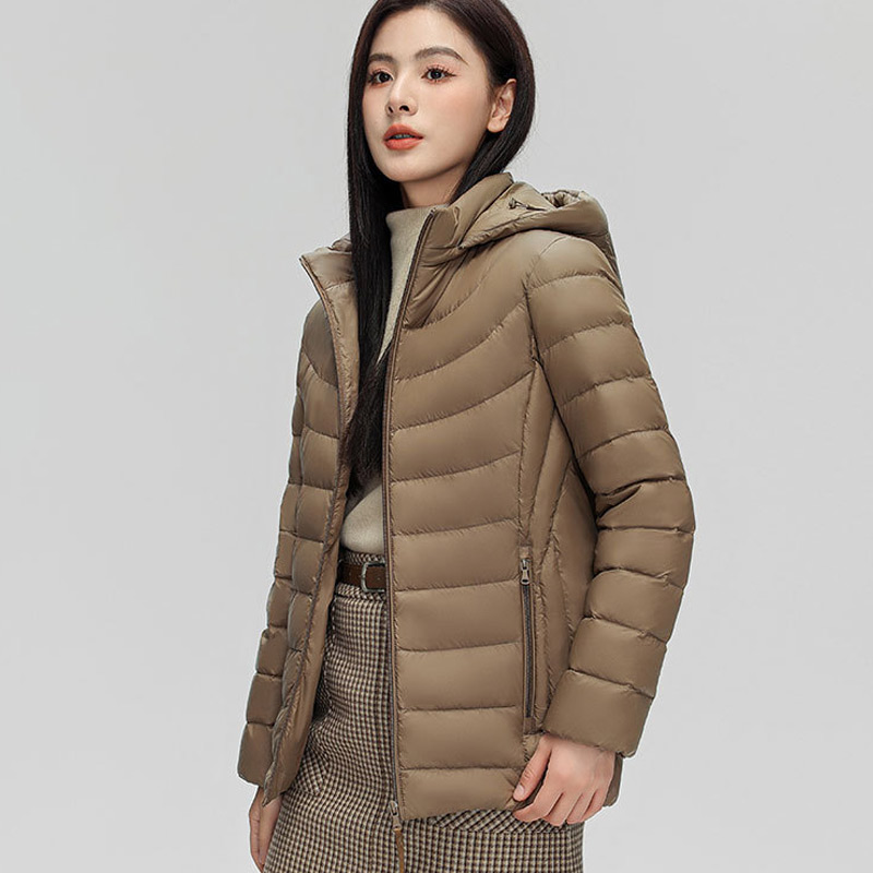 国标90白鸭绒羽绒服女中长款大码轻便保暖防水冬季户外运动妈妈装 - 图2