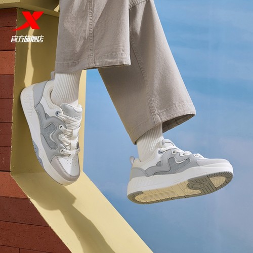 特步云朵鞋|板鞋女鞋2025冬季新款小白鞋厚底休闲鞋舒适运动鞋子 - 图0