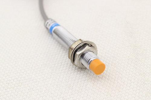 M8沪工接近开关LJ8A3-2-Z/BX直流三线NPN常开DC24V金属感应传感器 - 图0
