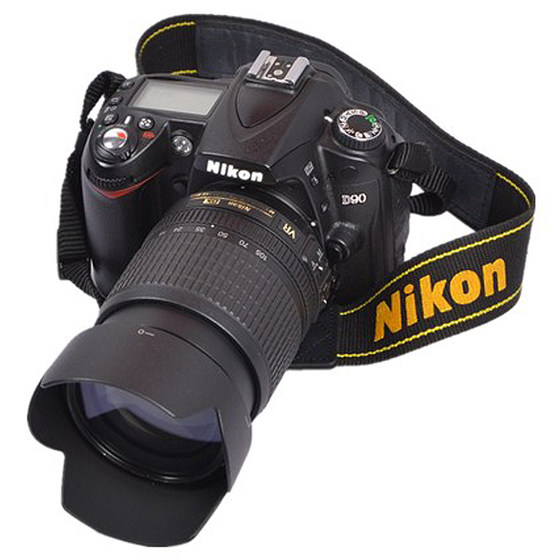 Nikon SLR mid-range landscape travel portrait