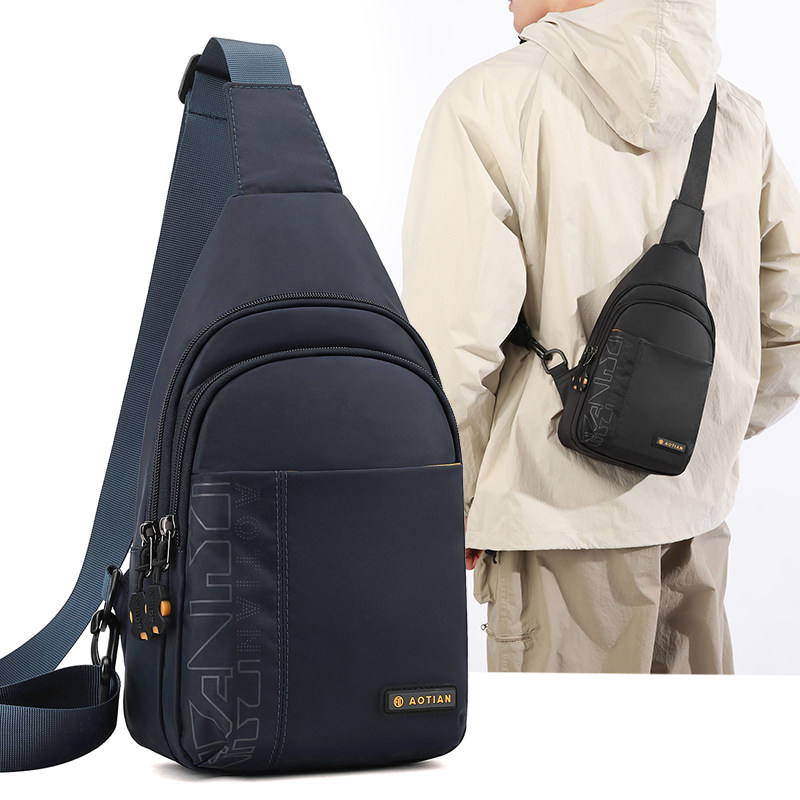 Men's Chest Bag Lightweight Sports Commuting Bag Urban Cycling Large Capacity Outdoor Storage Multifunctional Black Crossbody Bag
