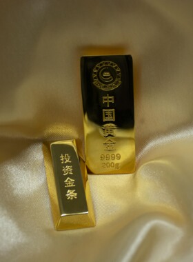 仿真梯形银行展示投资金块